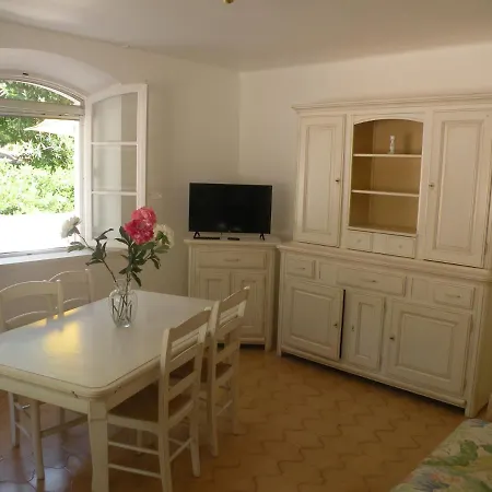 Apartment Bel 2 Ou 4 Personnes Vue Sur La Baie De Cannes Immense Piscine Calme Xxl Frejus